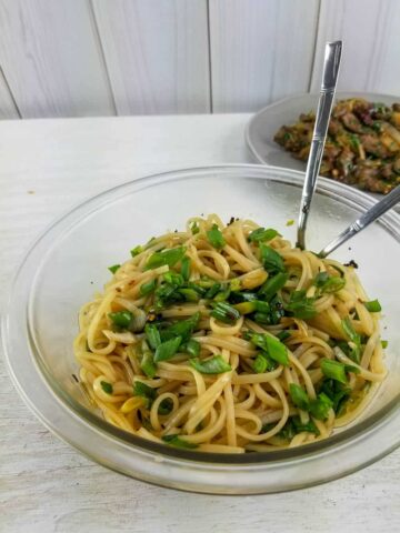 Everything-Bagel Chinese Takeout Noodles