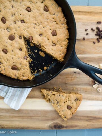 Peanut Butter Chocolate Chip Skillet Cookie | Sip and Spice