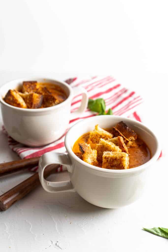 Roasted Tomato Basil Soup with Grilled Cheese Croutons | Sip and Spice