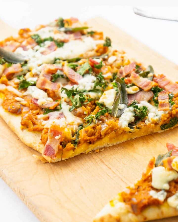 Savory Pumpkin Flatbread with Bacon, Sage and Blue Cheese | Sip and Spice